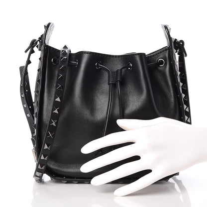 Valentino Garavani Vitello Rockstud Bucket Bag Black 3 of 8