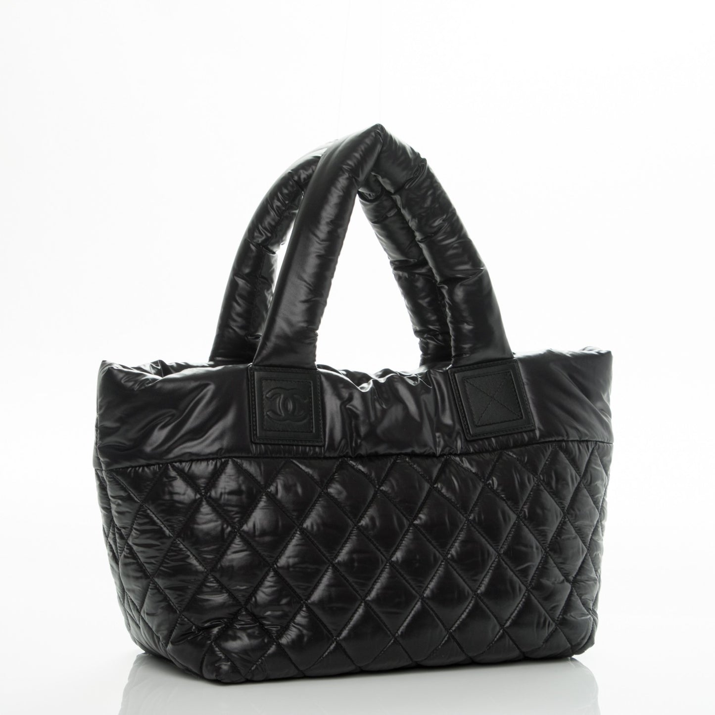 Nylon Quilted Coco Cocoon Medium Reversible Tote Black Red