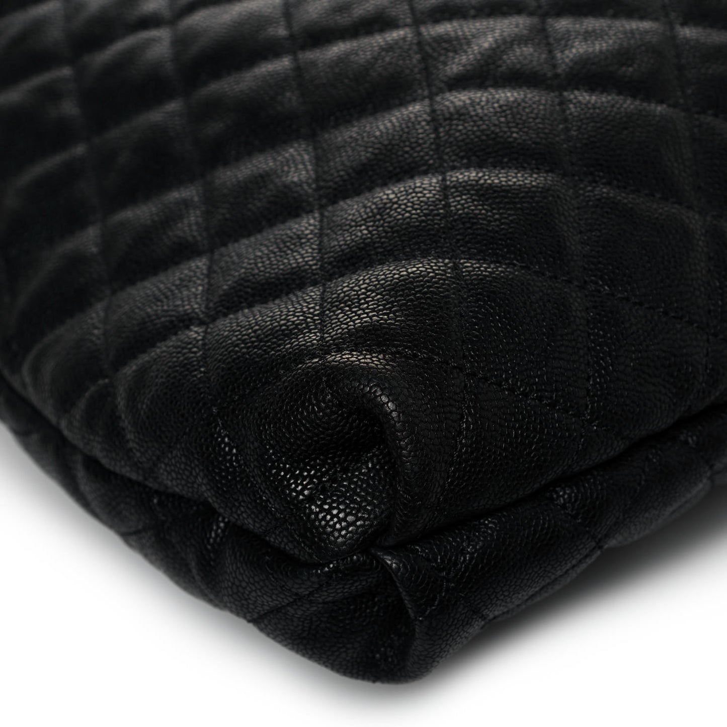 Distressed Glazed Caviar Quilted Large Elastic Tote Black