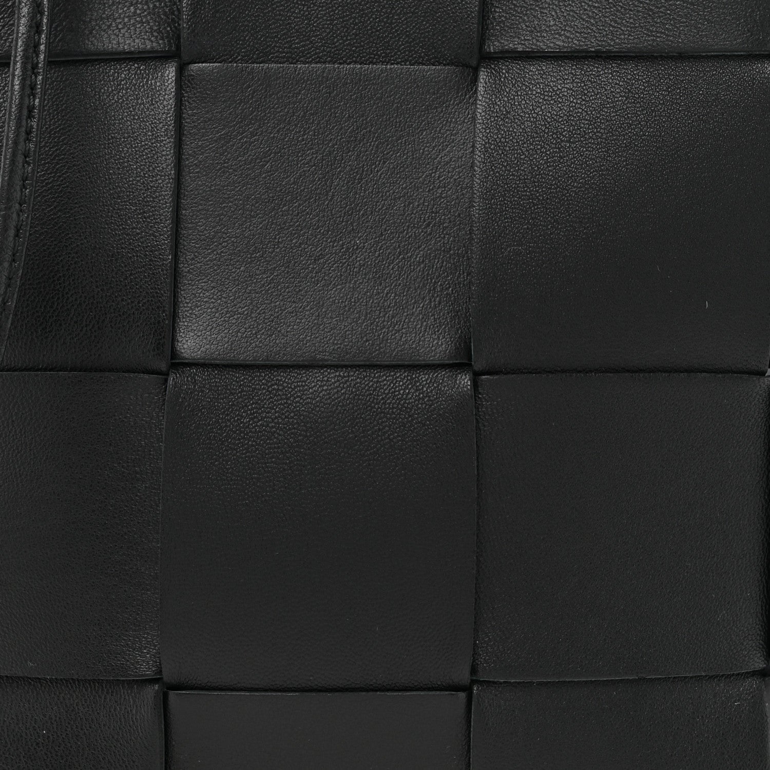 Bottega Veneta Nappa Maxi Intrecciato Cassette Bucket Bag Black 7 of 7