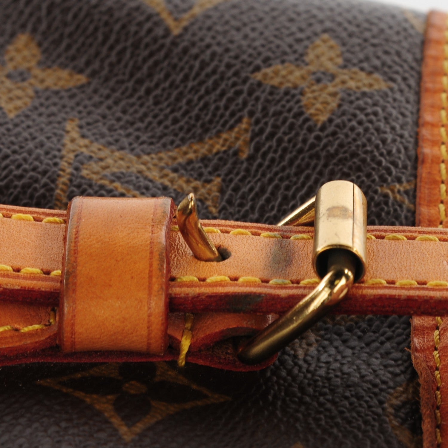 Louis Vuitton Monogram Petit Bucket 23 14 of 15