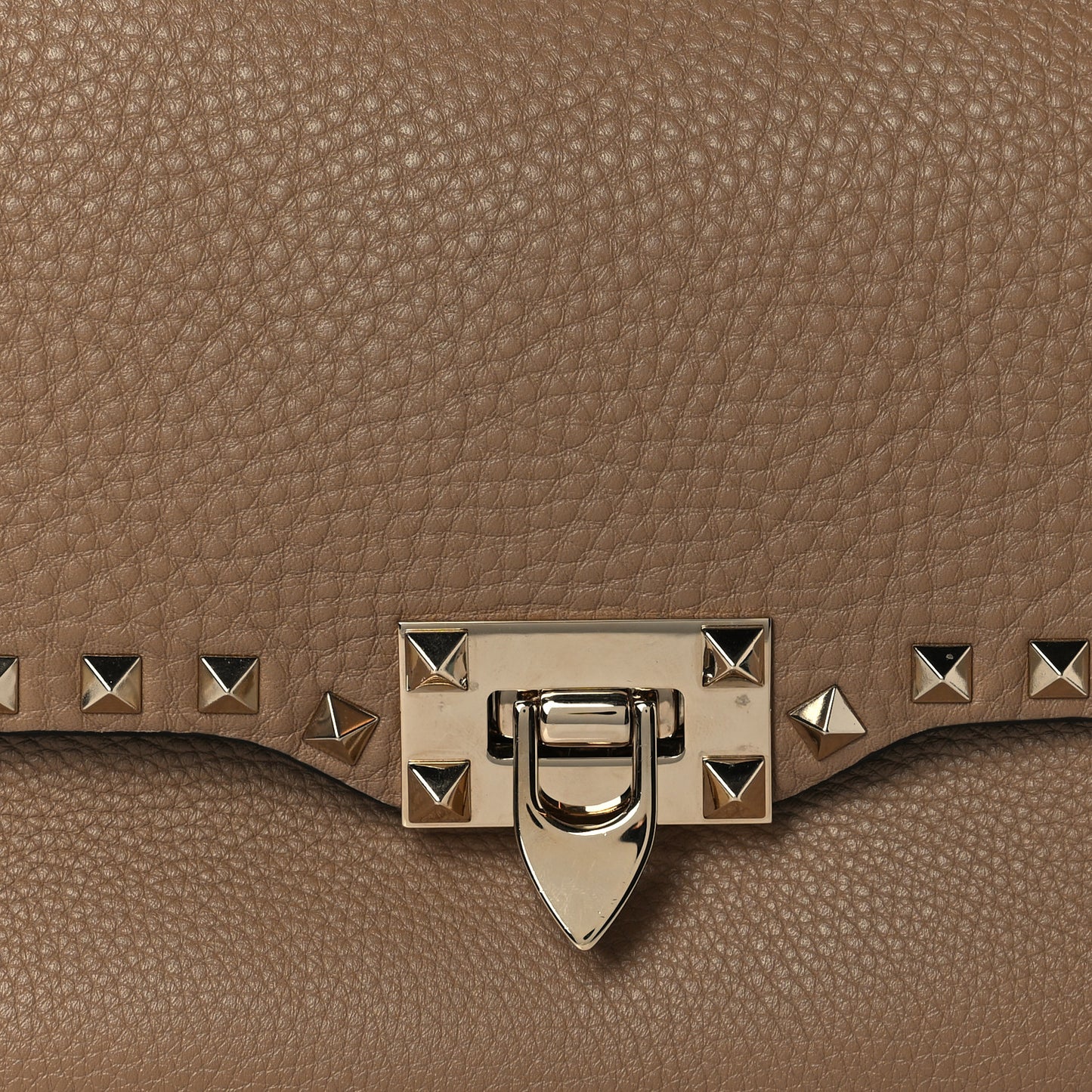 Pebbled Calfskin Medium Rockstud Top Handle Shoulder Bag Brown