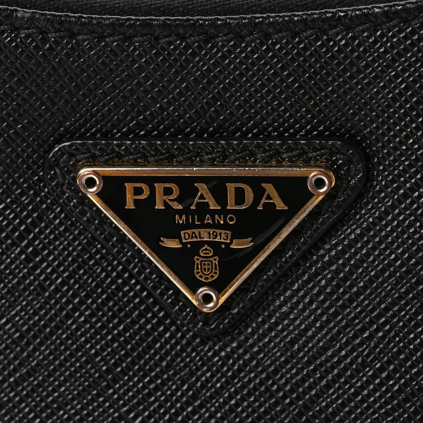 Saffiano Lux Re-Edition 2005 Shoulder Bag Black