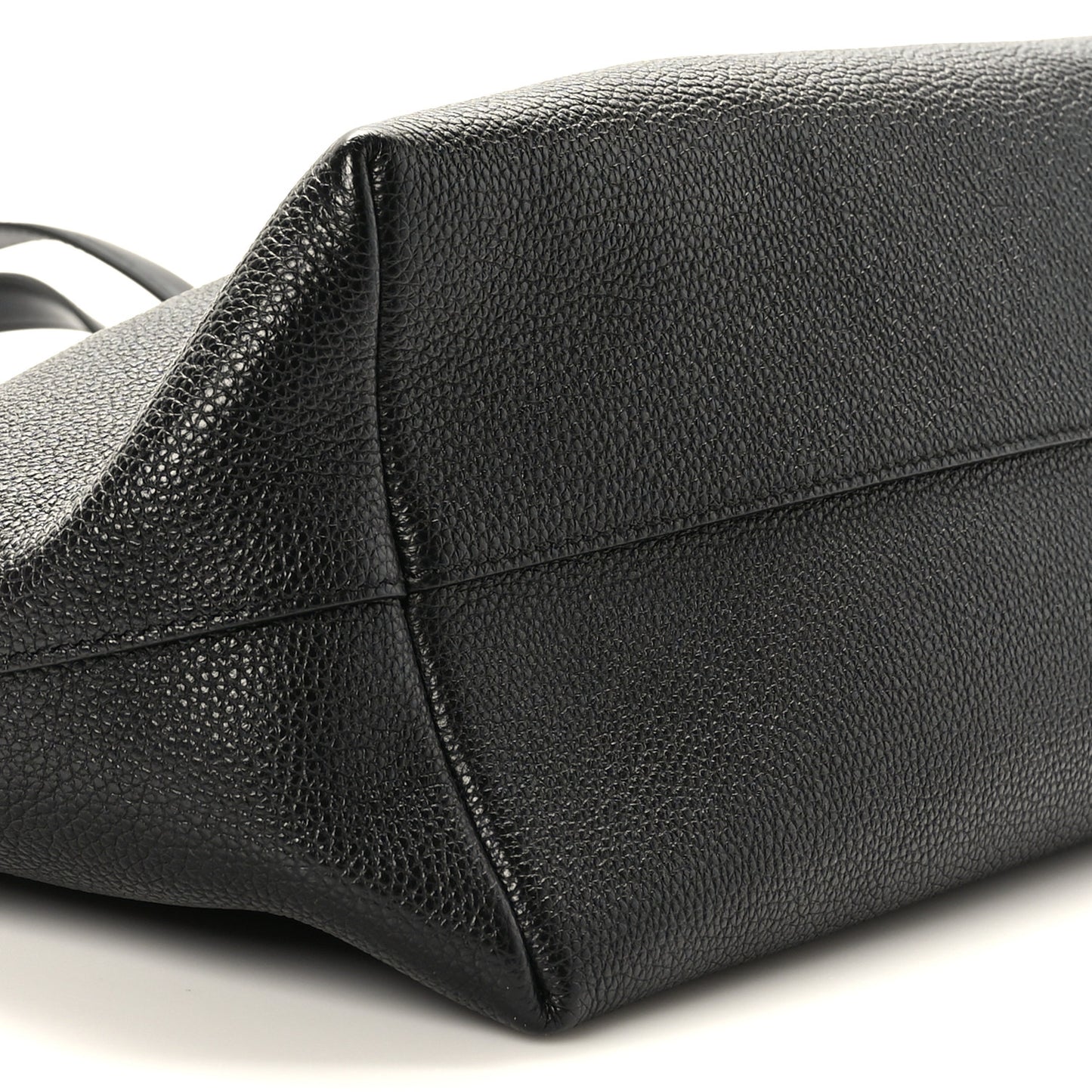 Grained Calfskin East West Medium Zipper Tote Black