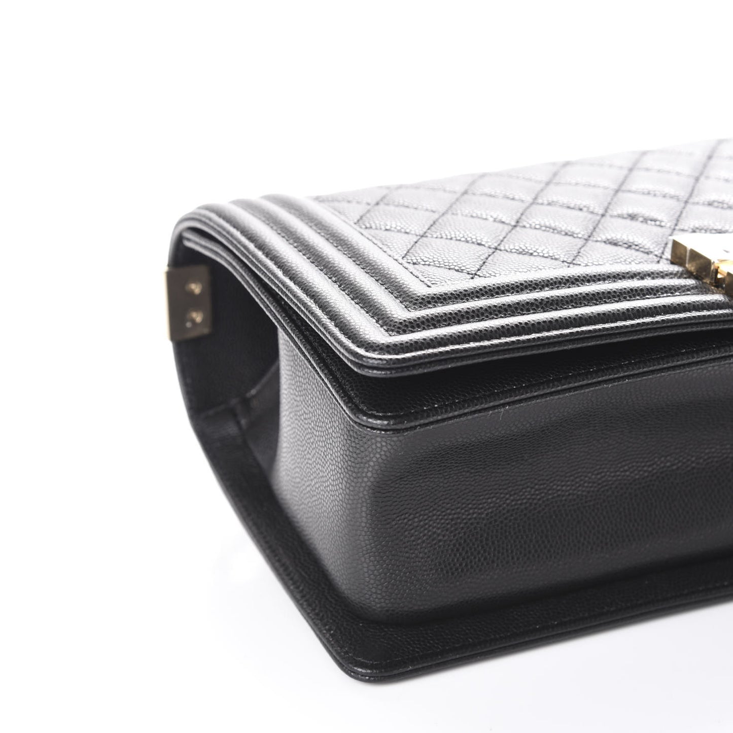 Caviar Quilted Medium Boy Flap Black