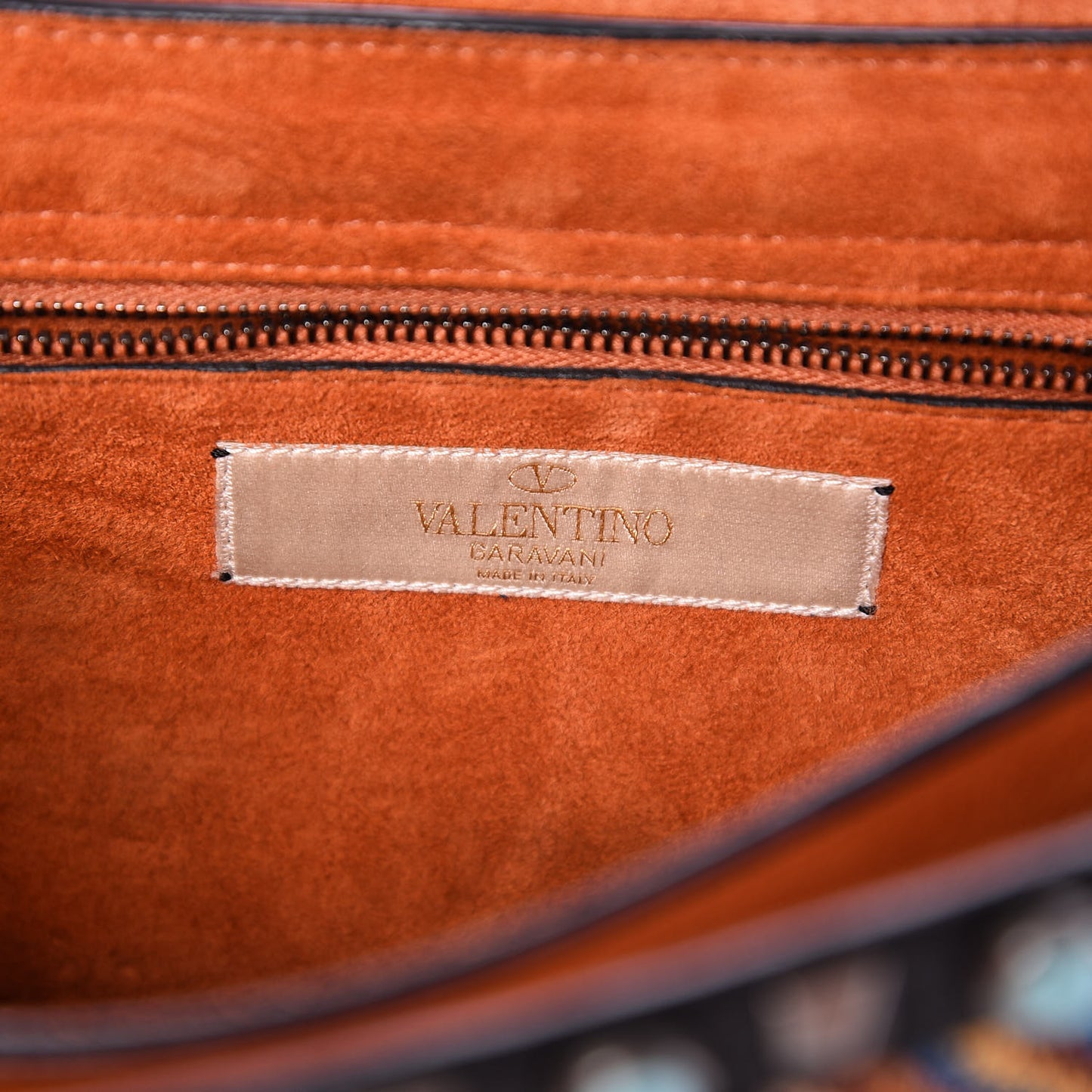 Pebbled Calfskin Beaded Medium Guitar Strap Rockstud Rolling Flap Saddle Bag Black