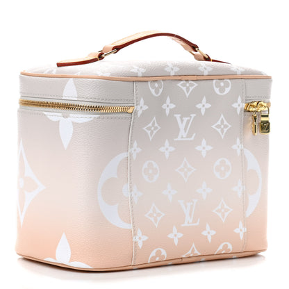 Louis Vuitton Monogram Giant By The Pool Nice BB Brume 3 of 8