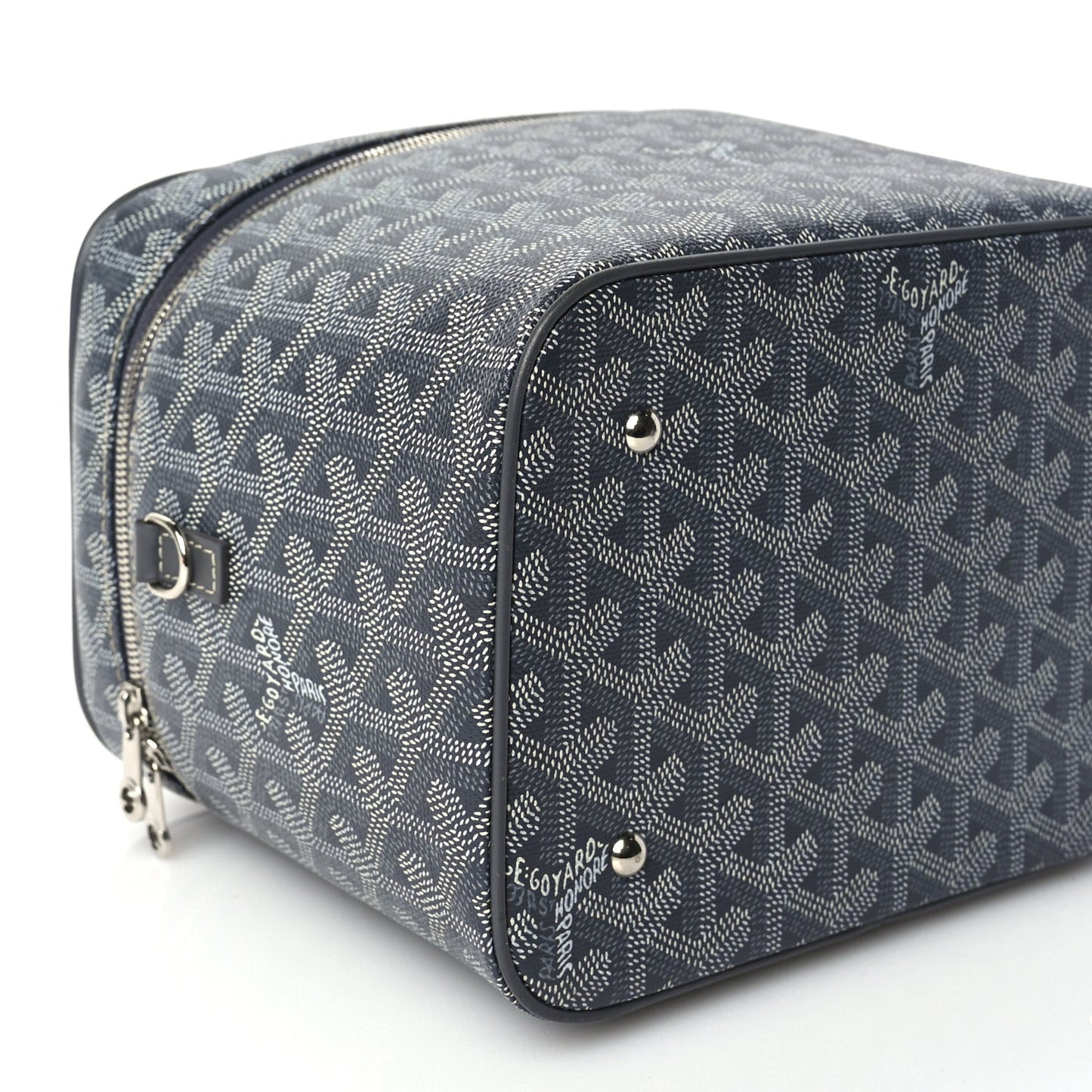 ine Muse Vanity Case Grey