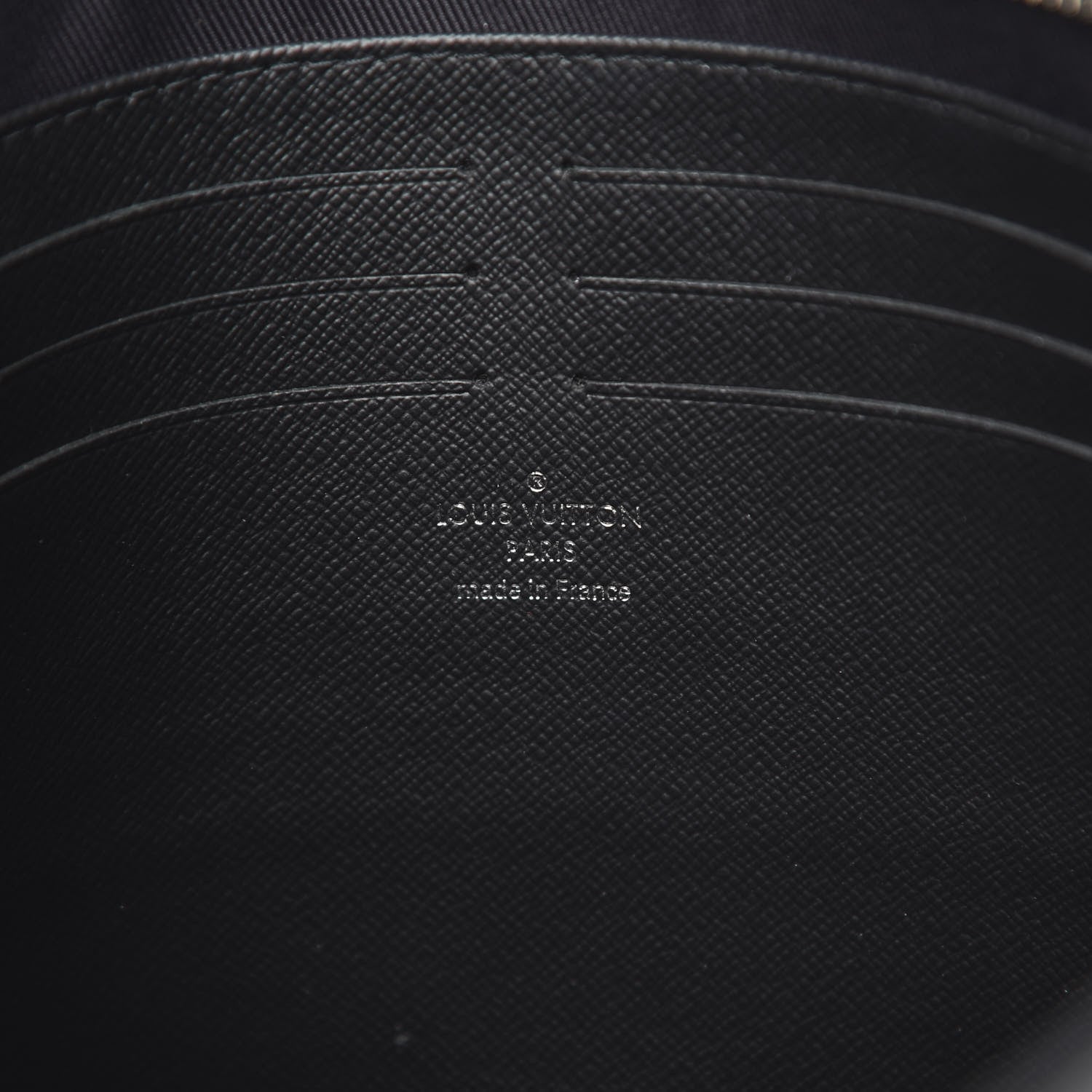 Louis Vuitton Damier Graphite Pochette Voyage MM 6 of 9