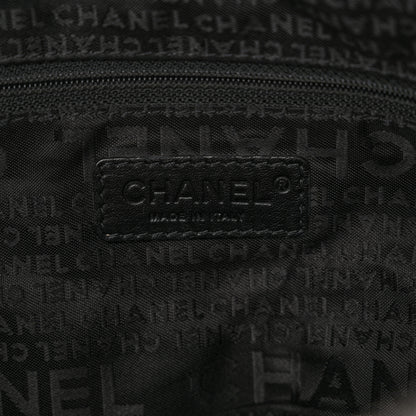 Chanel Caviar Square Stitched Hobo Black 6 of 11