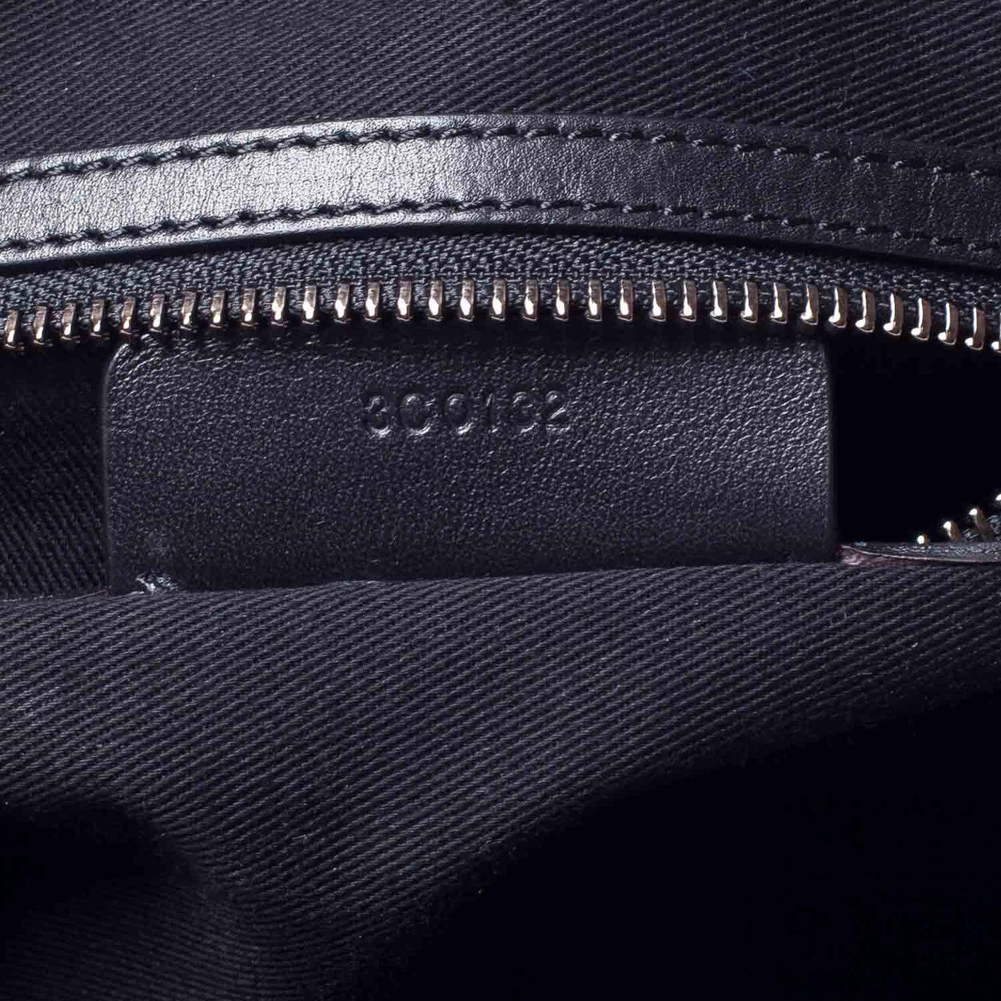 Calfskin Medium Antigona Black