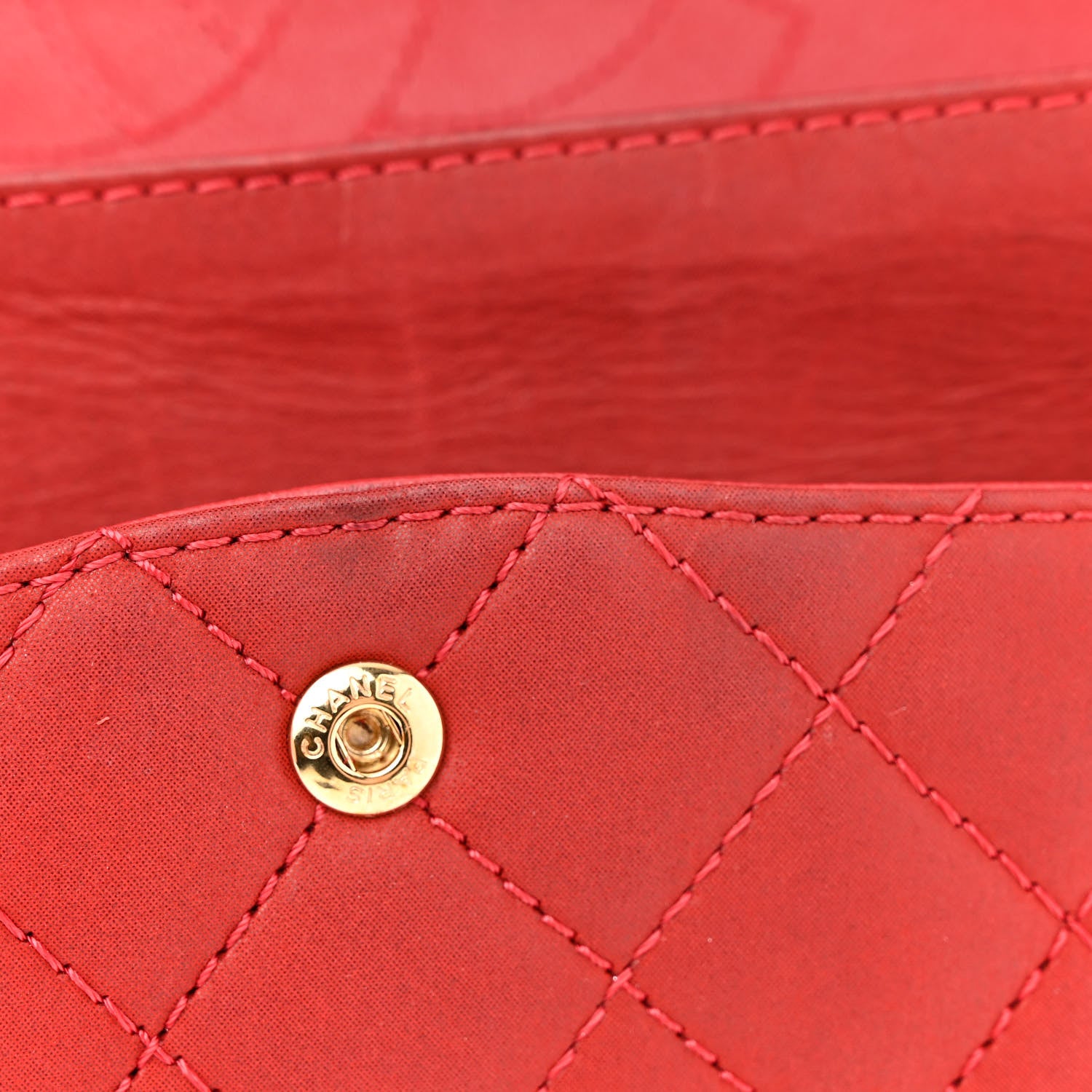 Chanel Iridescent Calfskin Quilted 2.55 Reissue 226 Flap Red 13 of 15
