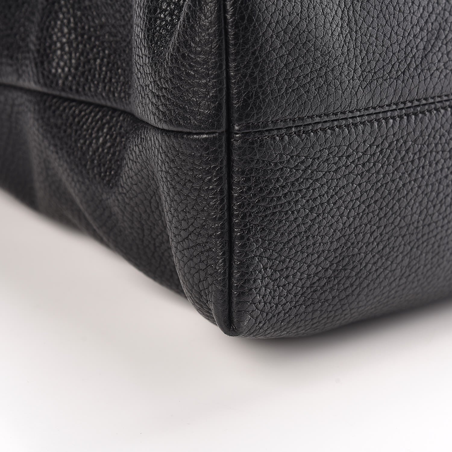 Burberry London Grainy Calfskin Medium Baynard Tote Black 14 of 16