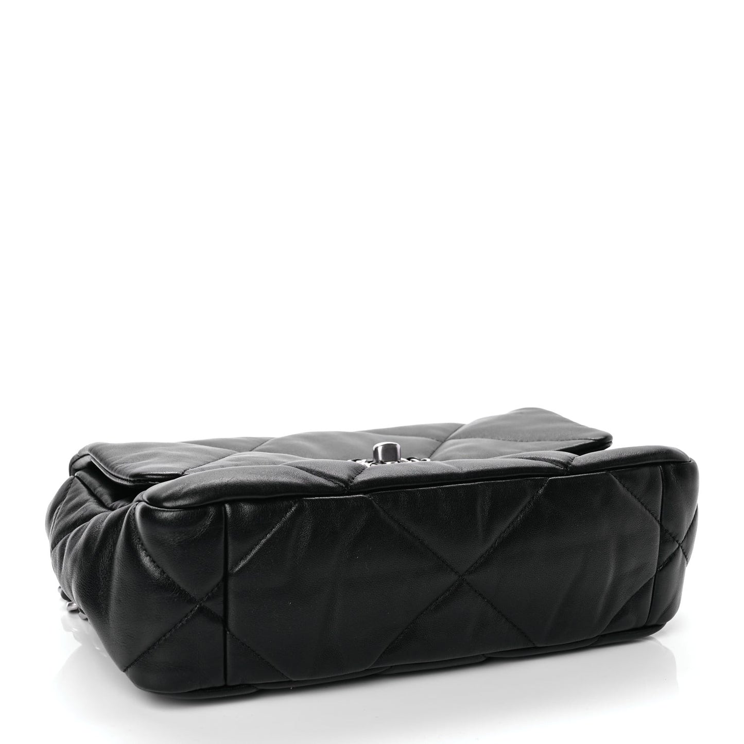 Lambskin Quilted Medium  19 Flap Black
