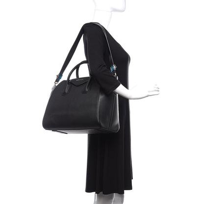 Givenchy Sugar Goatskin Medium Antigona Black 2 of 11