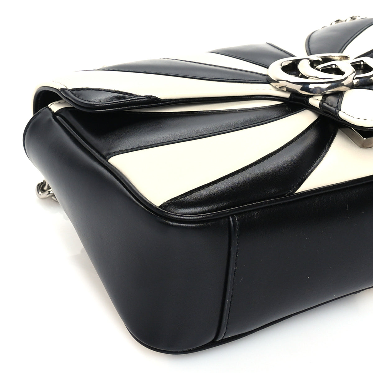 Gucci Calfskin Matelasse Medium Optical GG Marmont Shoulder Bag Black White 7 of 8