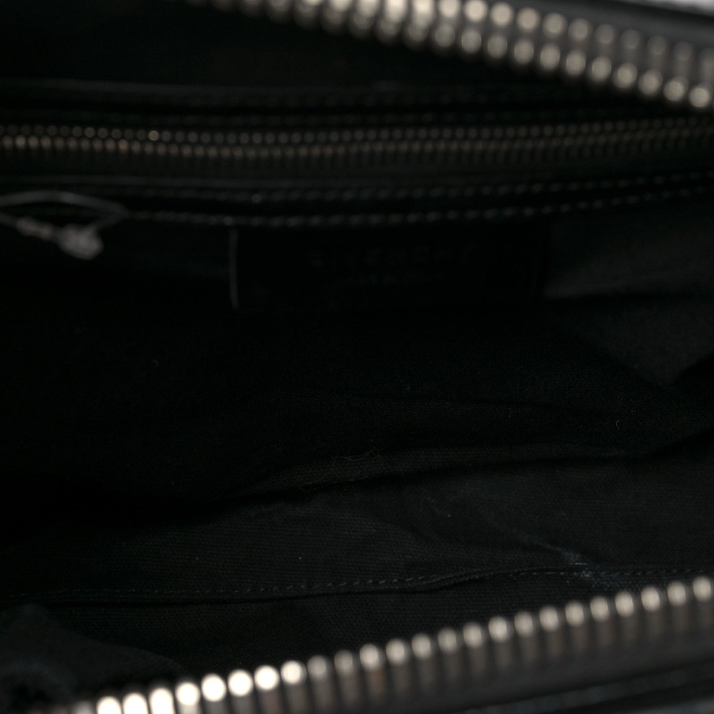 Shiny Lord Calfskin Small Antigona Black