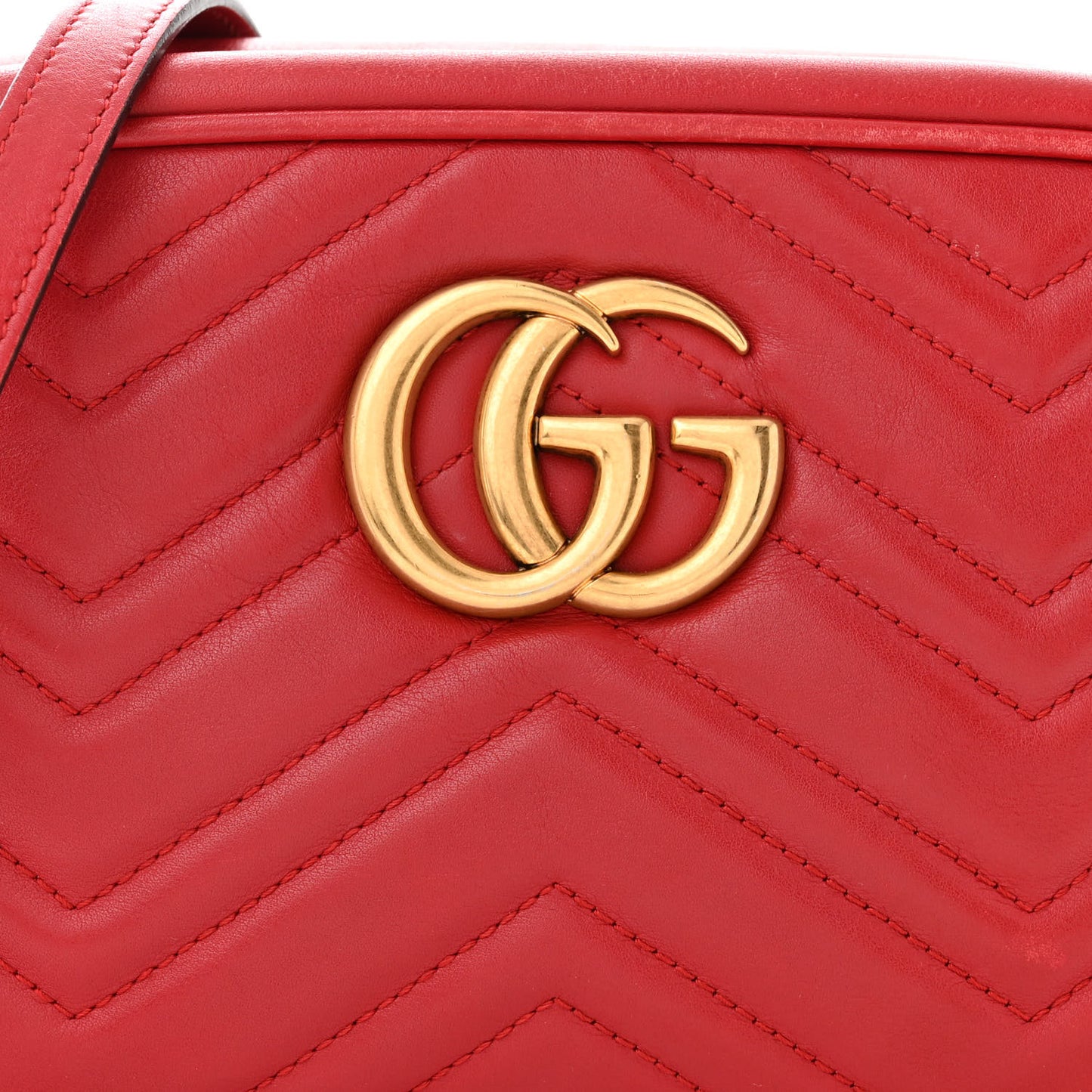 Calfskin Matelasse Small GG Marmont Chain Shoulder Bag Hibiscus Red