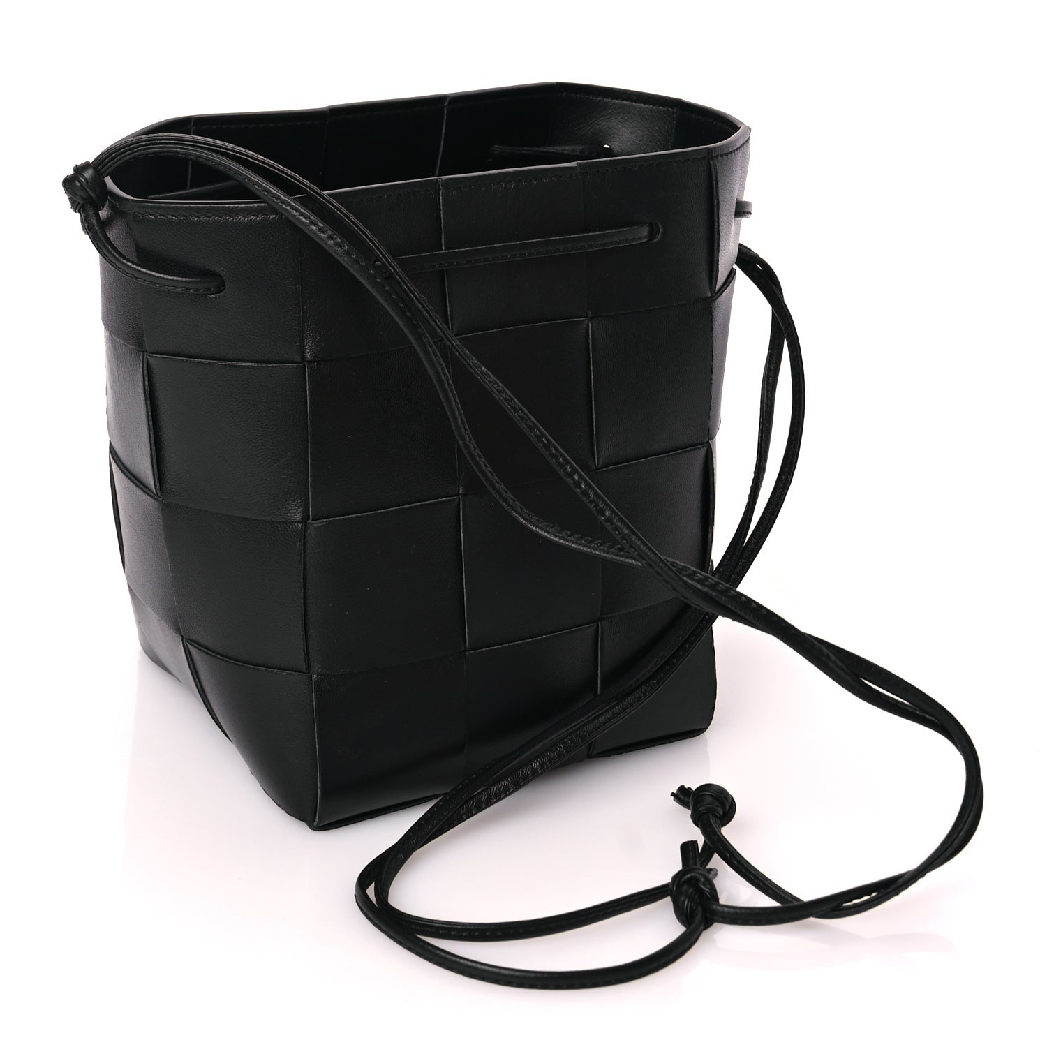 Bottega Veneta Nappa Maxi Intrecciato Cassette Bucket Bag Black 2 of 8