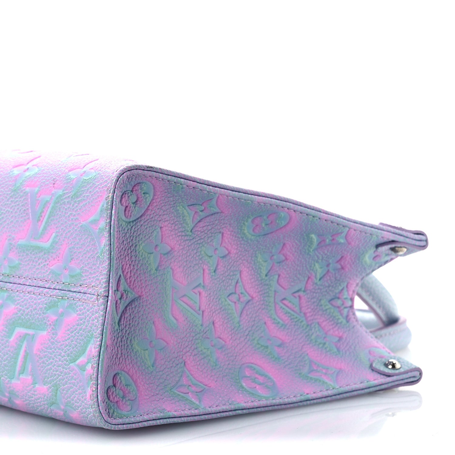 Louis Vuitton Empreinte Monogram Summer Stardust Onthego PM Lilas 10 of 14