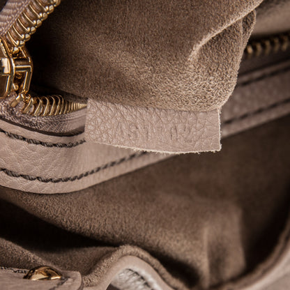 Louis Vuitton Mahina L Sable 7 of 7