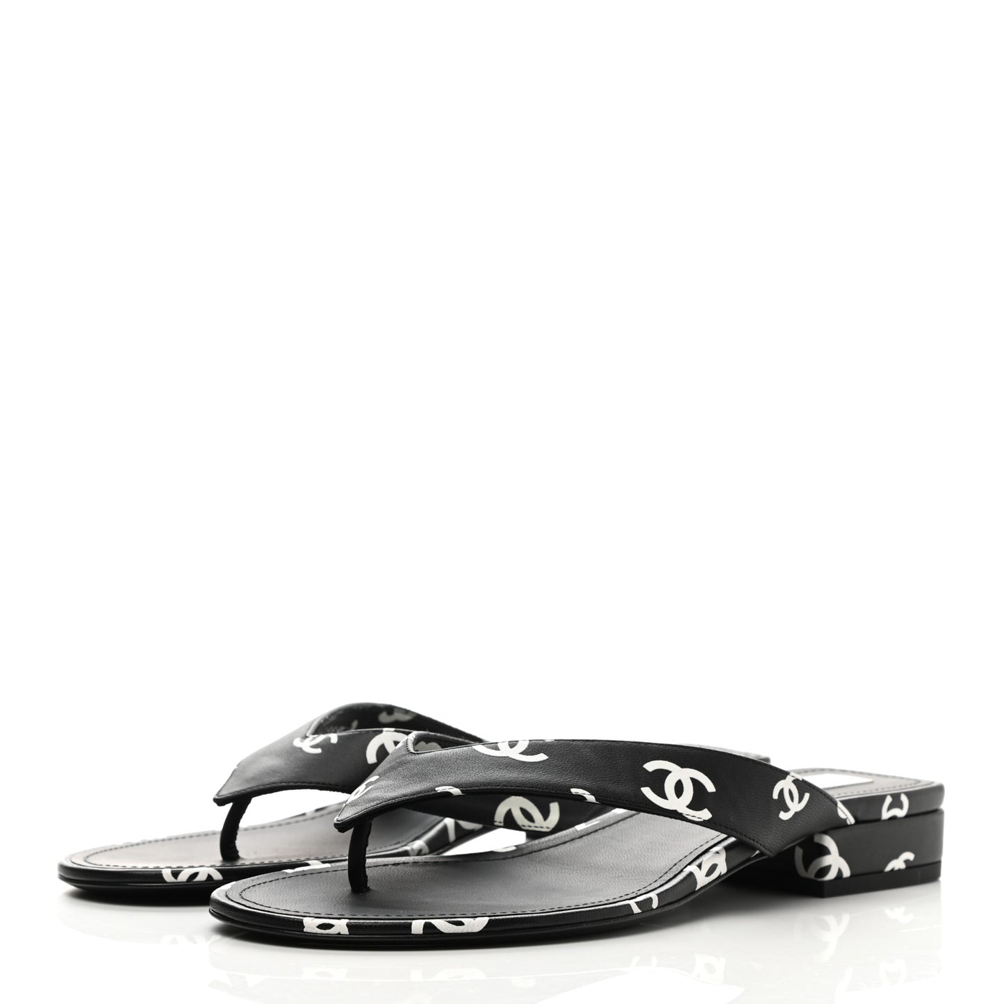 Lambskin Printed CC Thong Sandals 40 Black White
