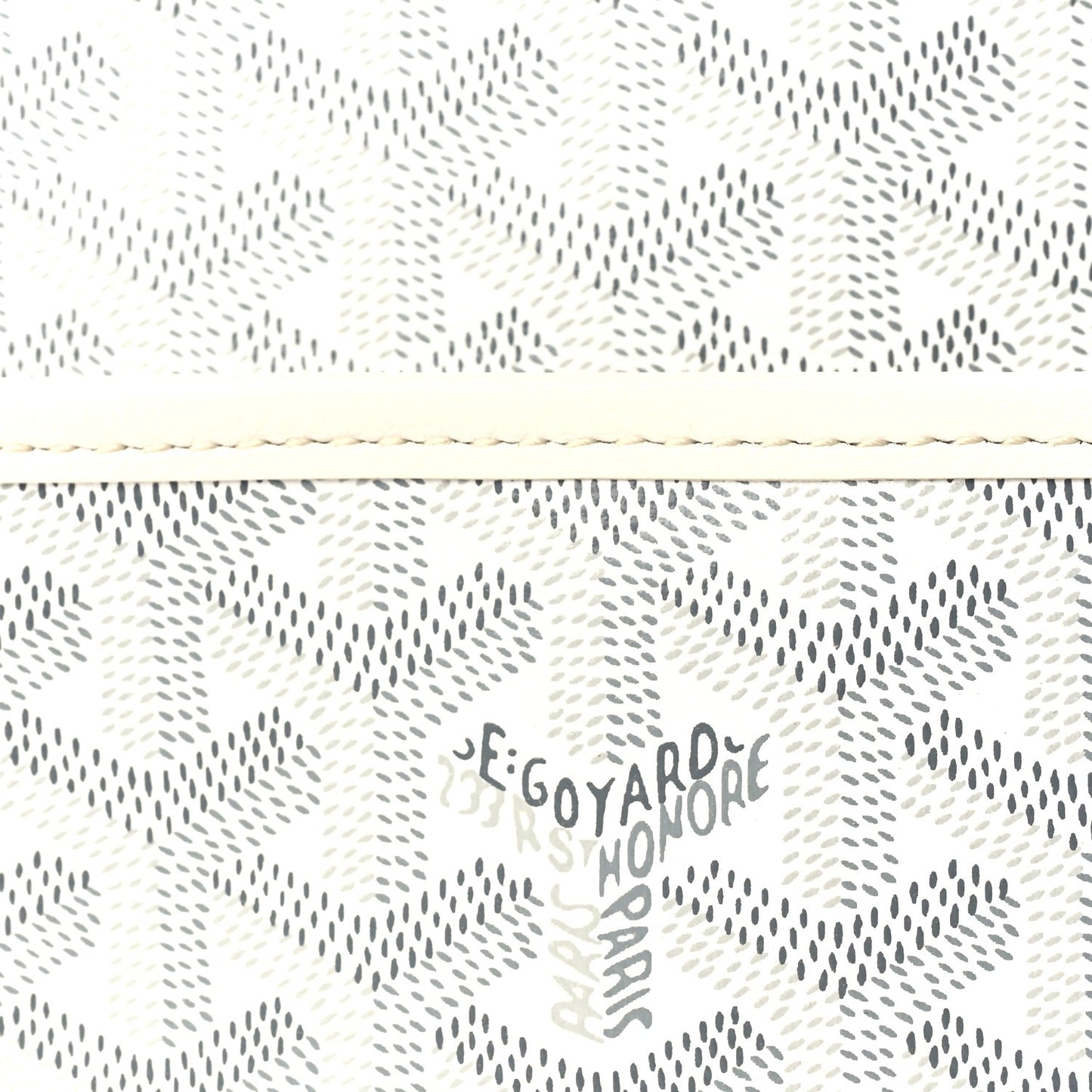 ine Jouvence PM Toiletry Pouch White