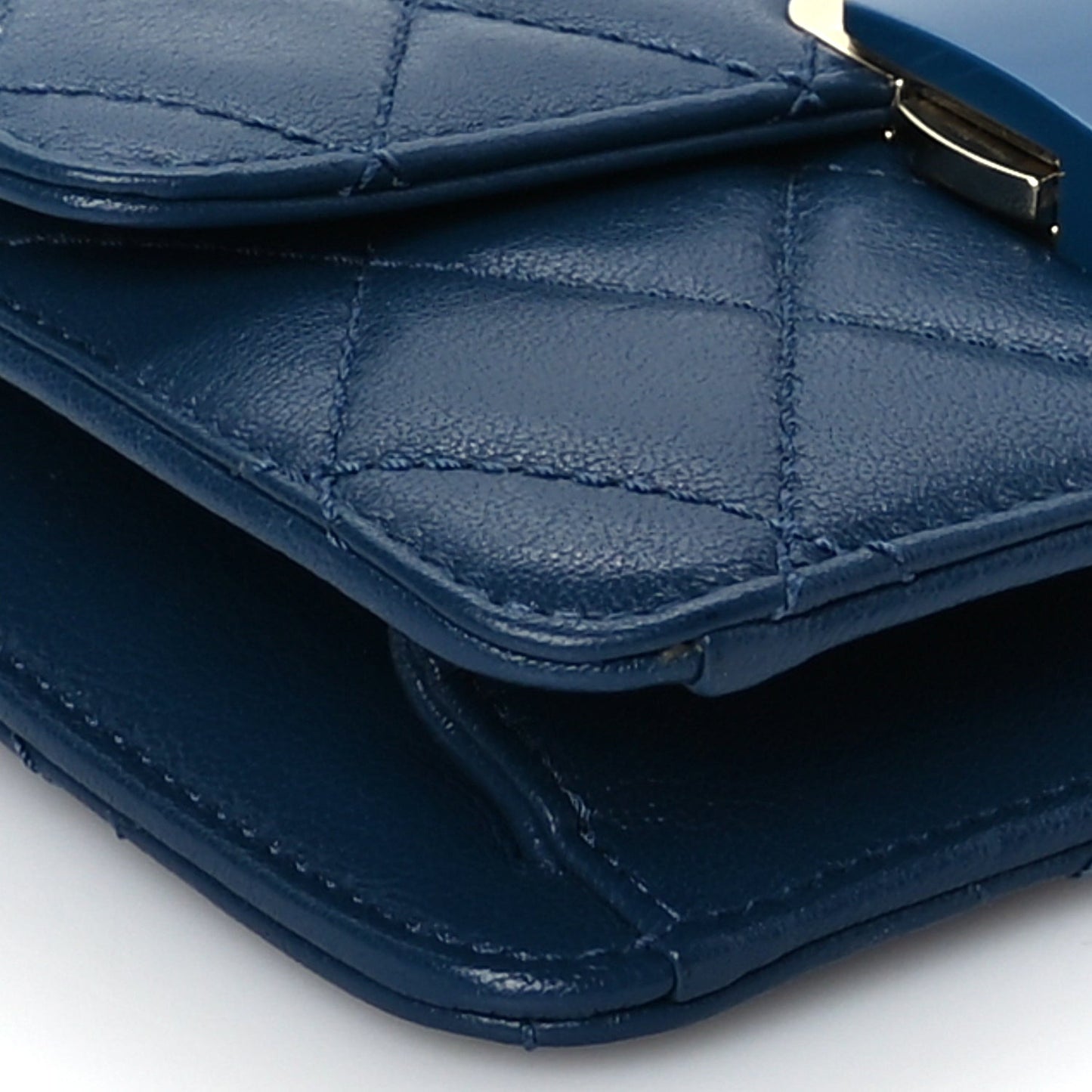 Sheepskin Quilted Mini Vintage Beauty Lock Flap Blue