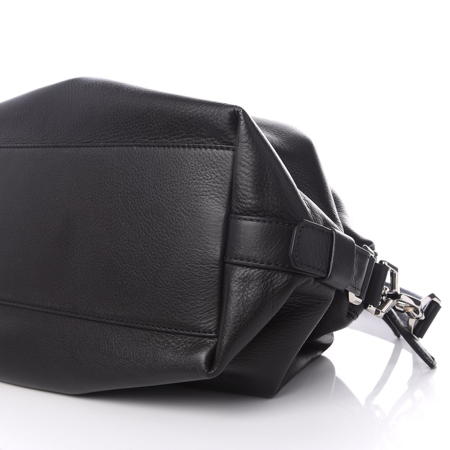 Waxy Grained Calfskin Medium Nightingale Black