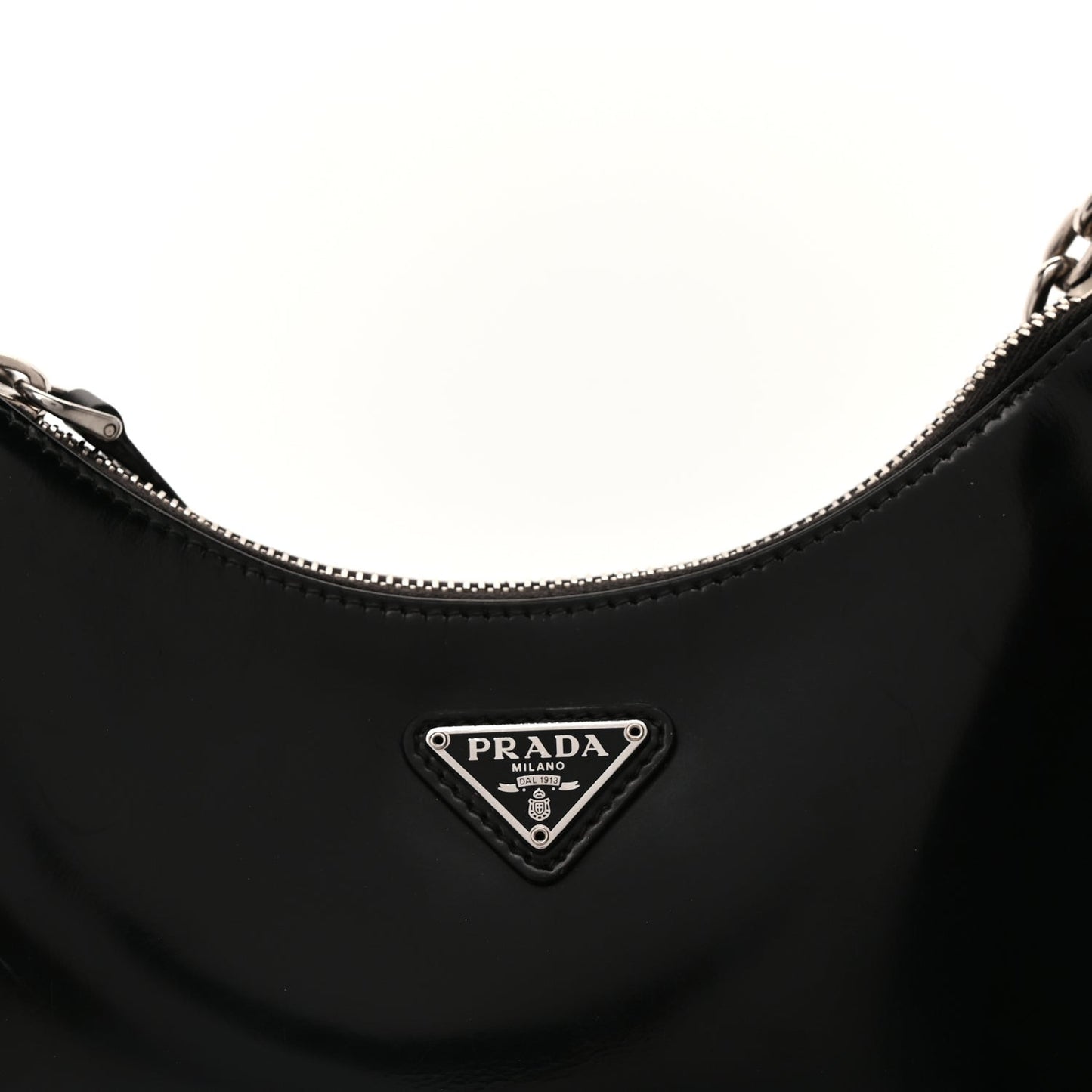 Calfskin Re-Edition 2005 Shoulder Bag  Black