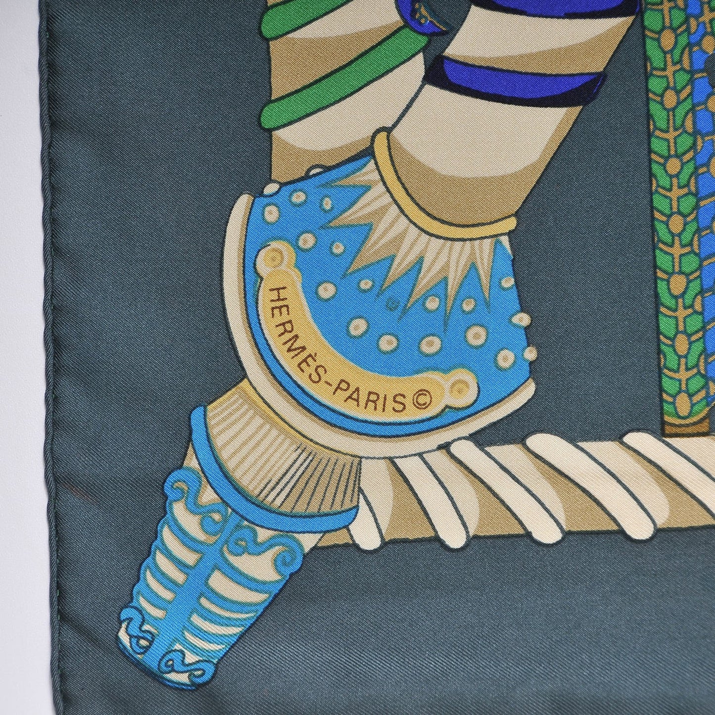 Silk Etendards et Bannieres Scarf 90