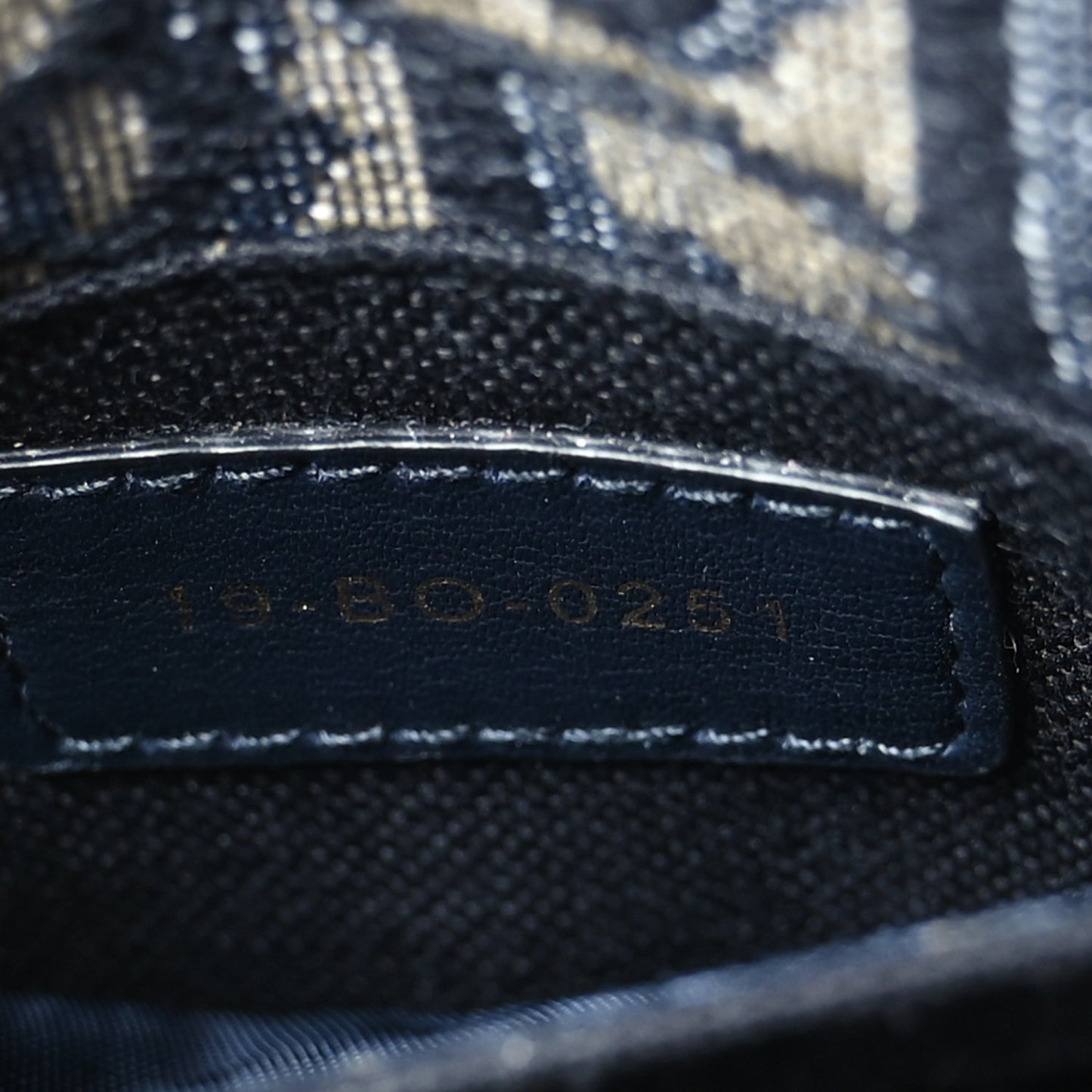 Oblique Nano 30 Montaigne Pouch Blue