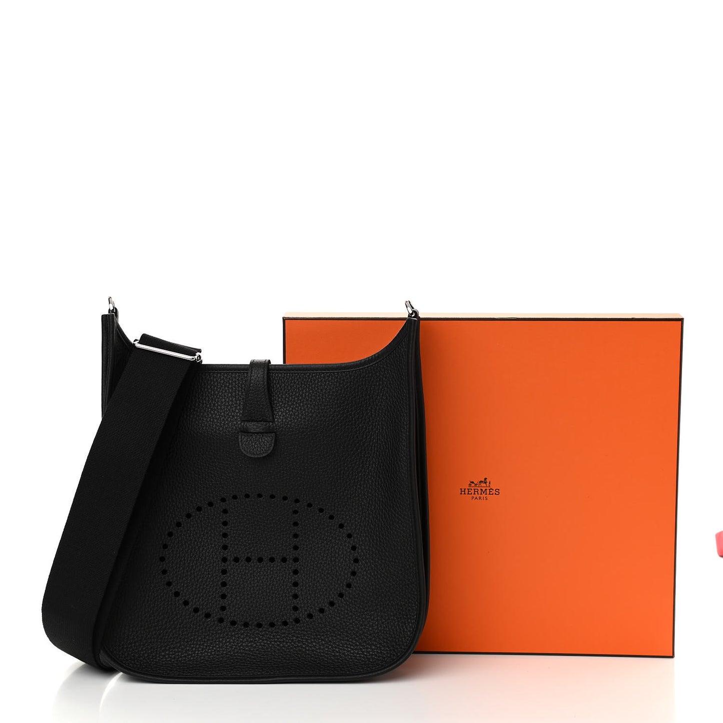 Taurillon Clemence Evelyne III PM Black