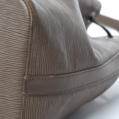 Louis Vuitton Epi Petit Noe Pepper 10 of 20