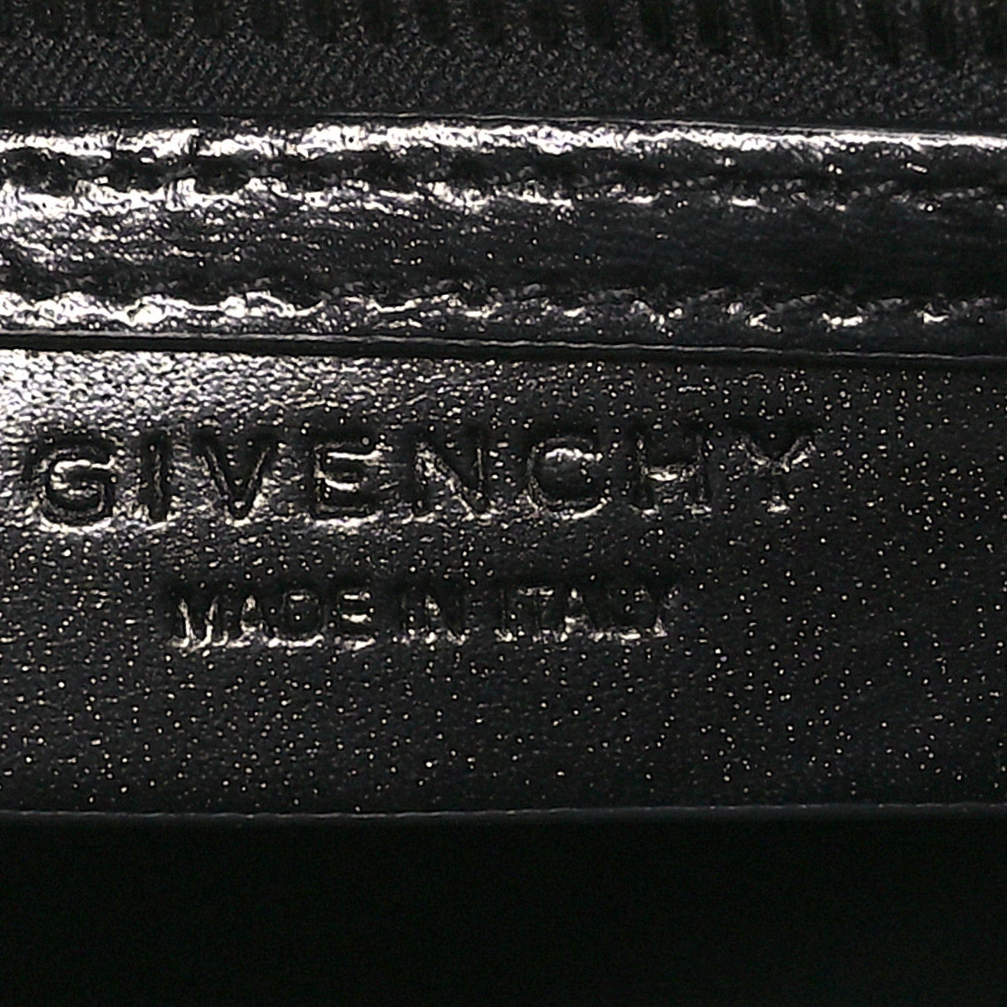 Shiny Lord Calfskin Small Antigona Black