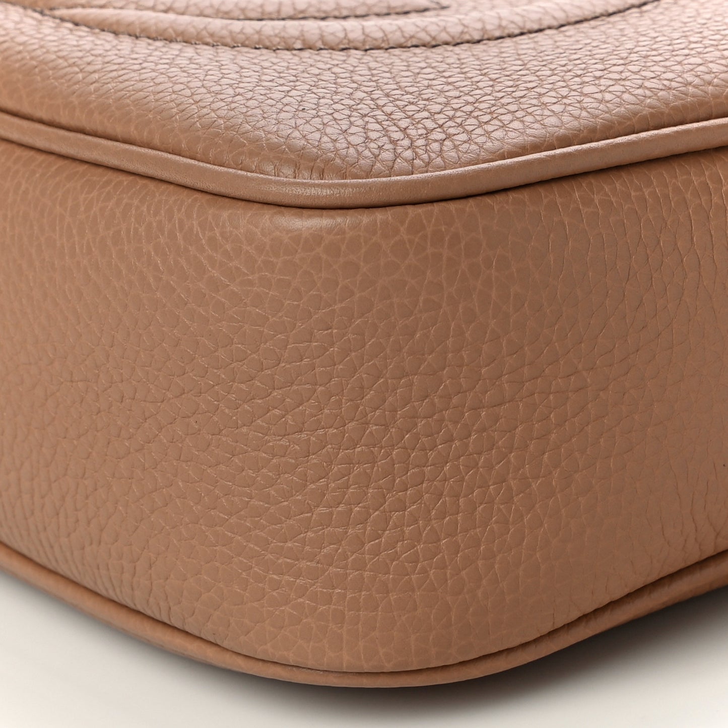 Pebbled Calfskin Small Soho Disco Bag Camelia