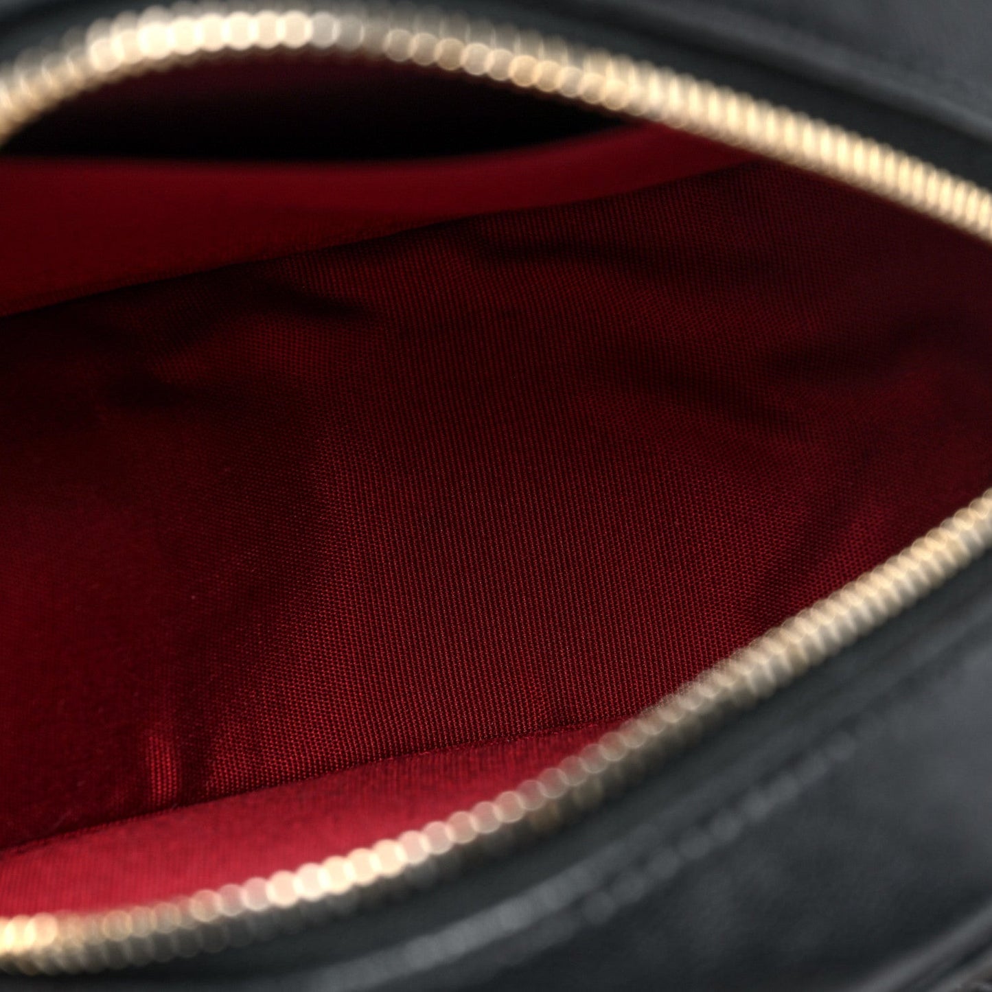 Lambskin Quilted 19 Round Clutch With Chain Black