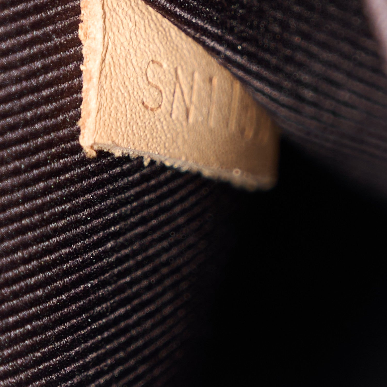 Louis Vuitton Vernis Alma PM Amarante 7 of 11