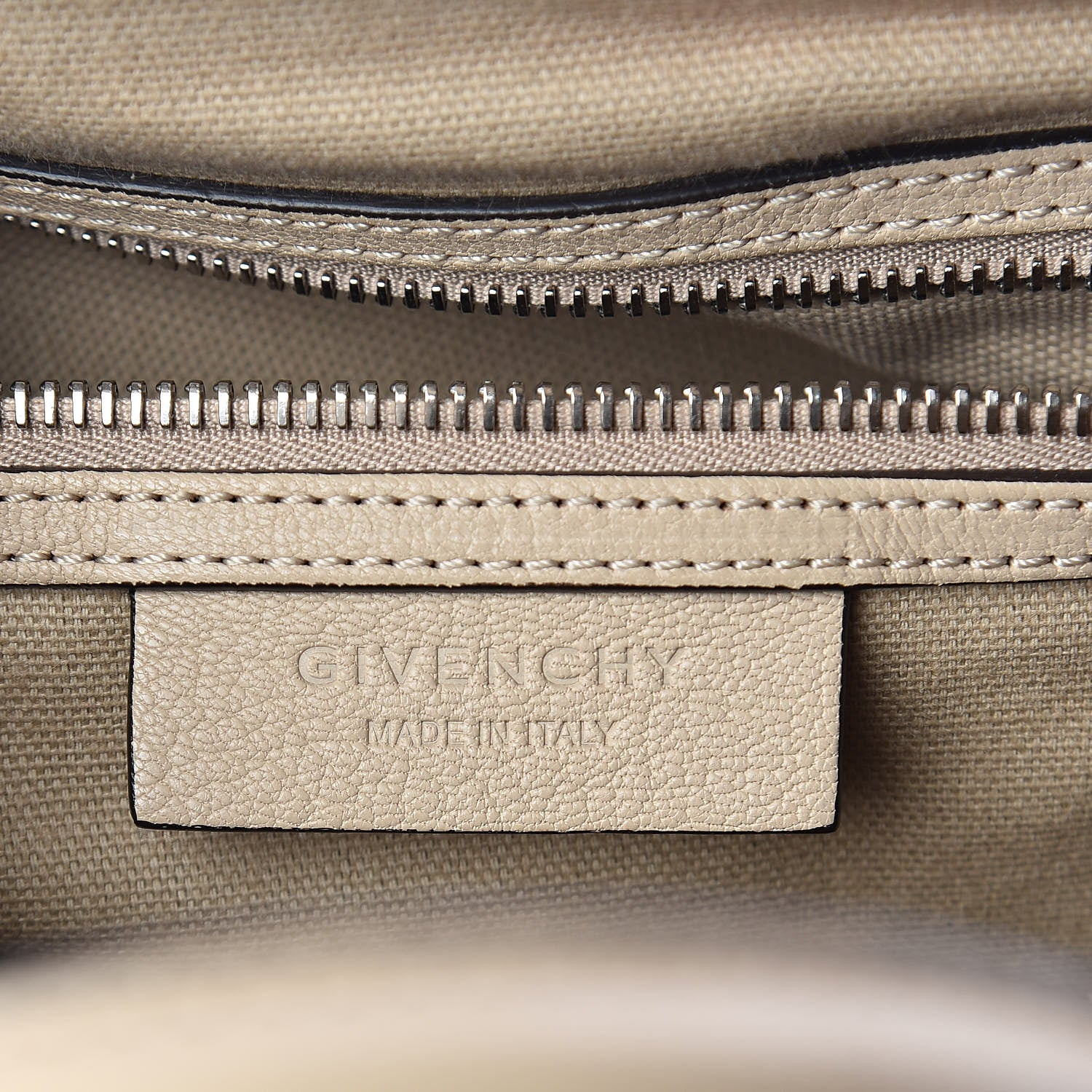 Givenchy Sugar Goatskin Medium Antigona Skin 6 of 10