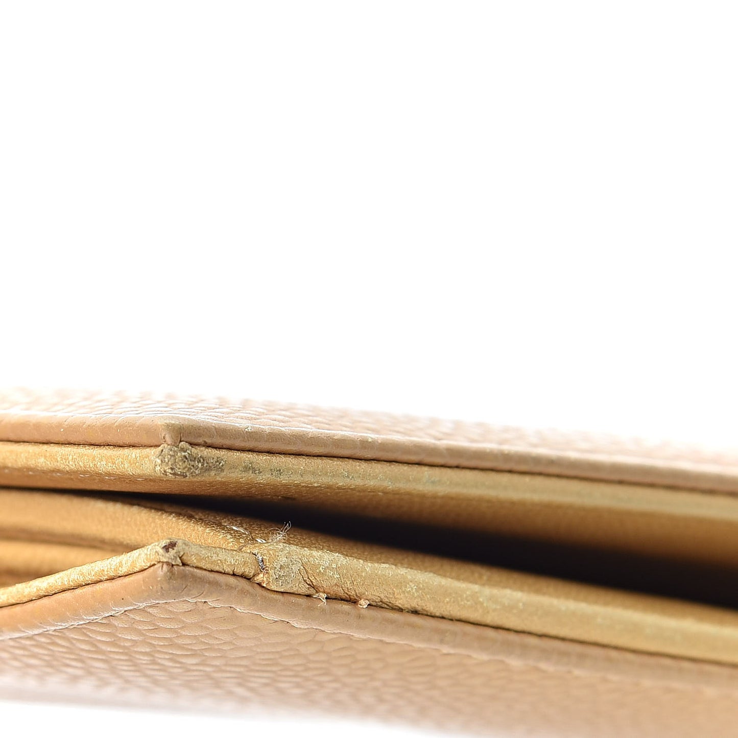 Caviar Timeless CC Yen Wallet Beige Clair