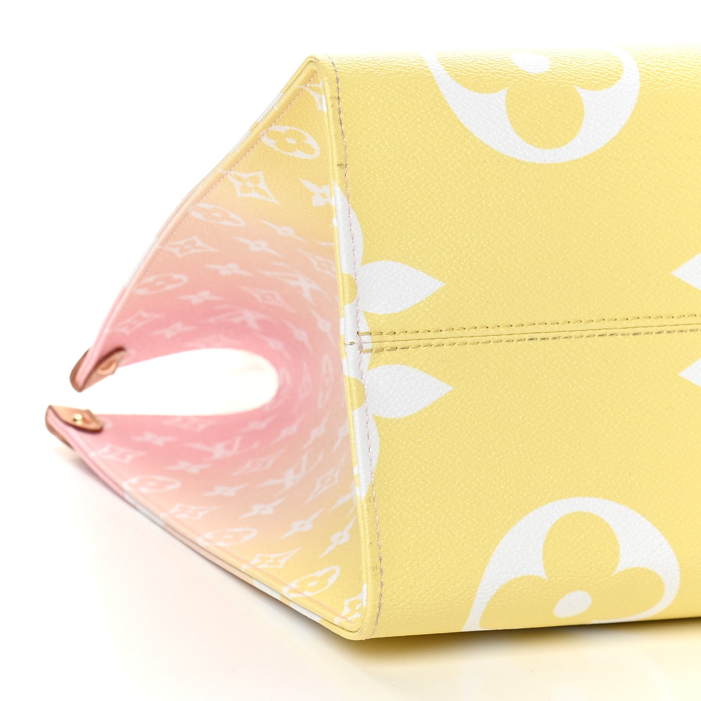 Monogram Giant By The Pool Onthego GM Light Pink