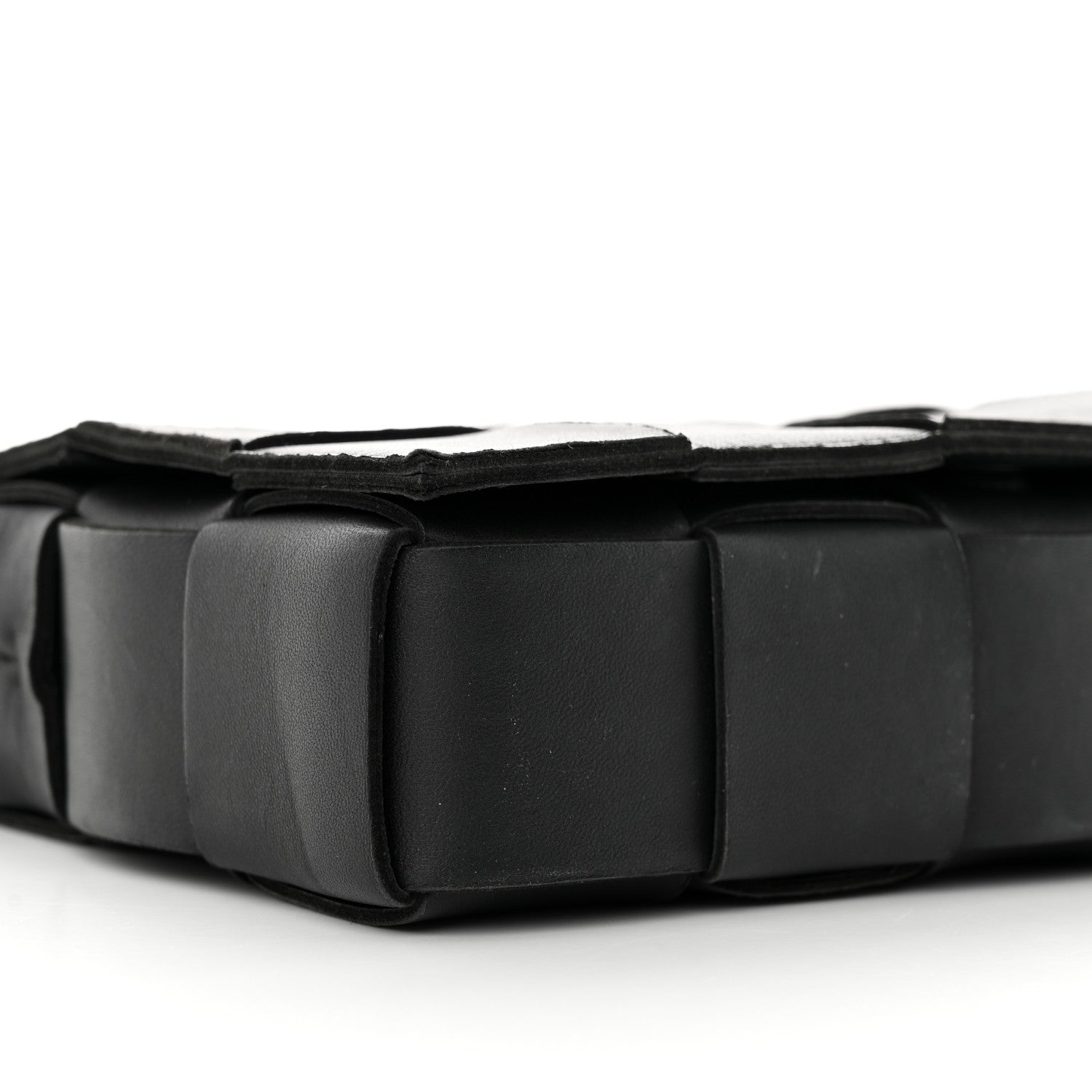 Bottega Veneta Lambskin Maxi Intrecciato Cassette Crossbody Bag Black 10 of 19