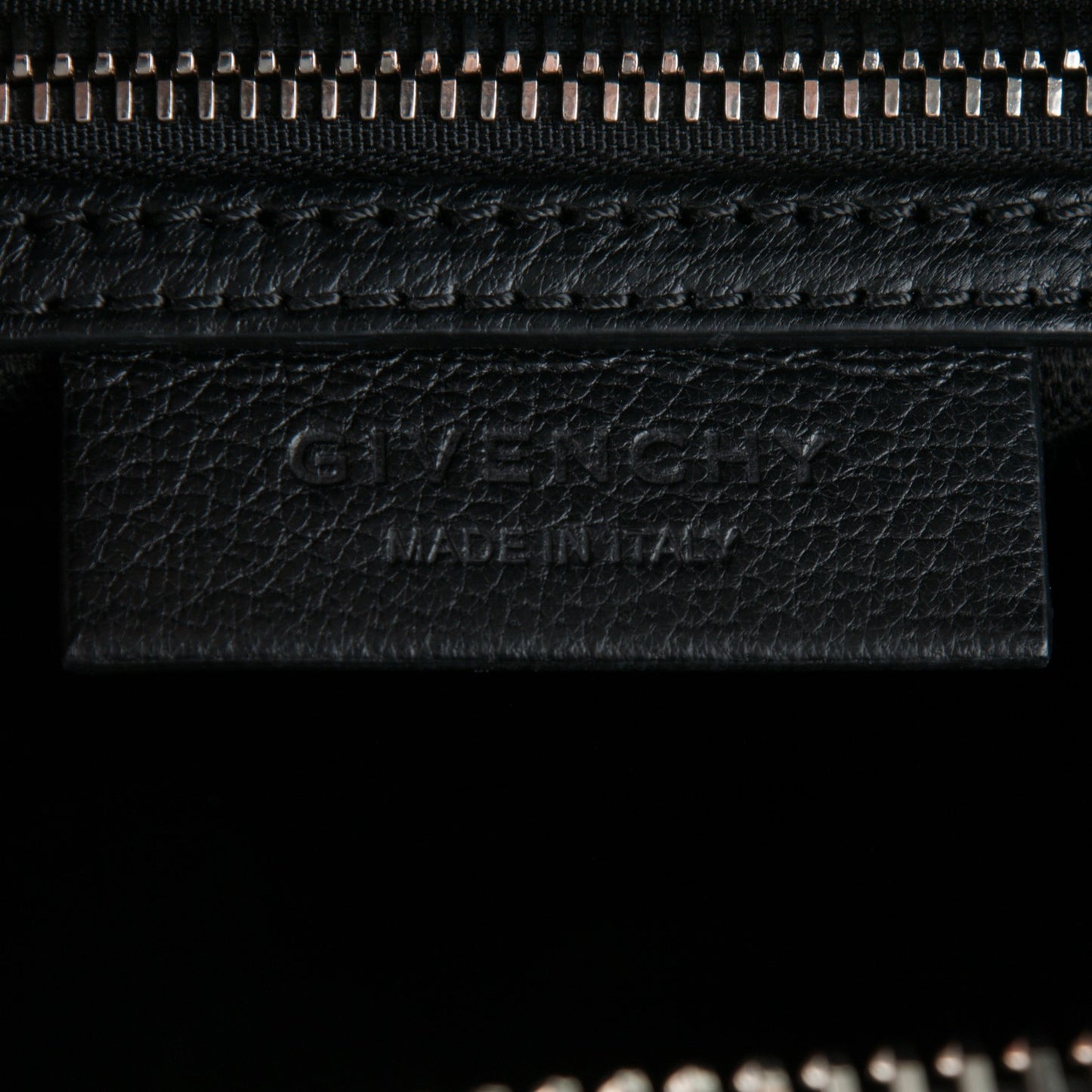 Sugar Goatskin Small Antigona Black