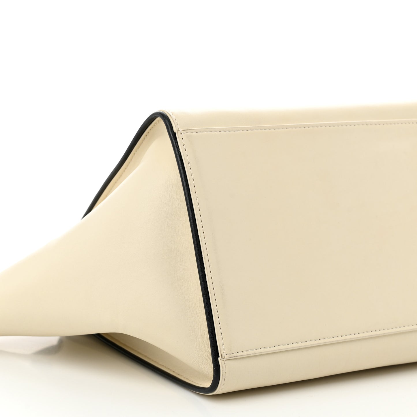 Smooth Calfskin Small Trapeze White Black