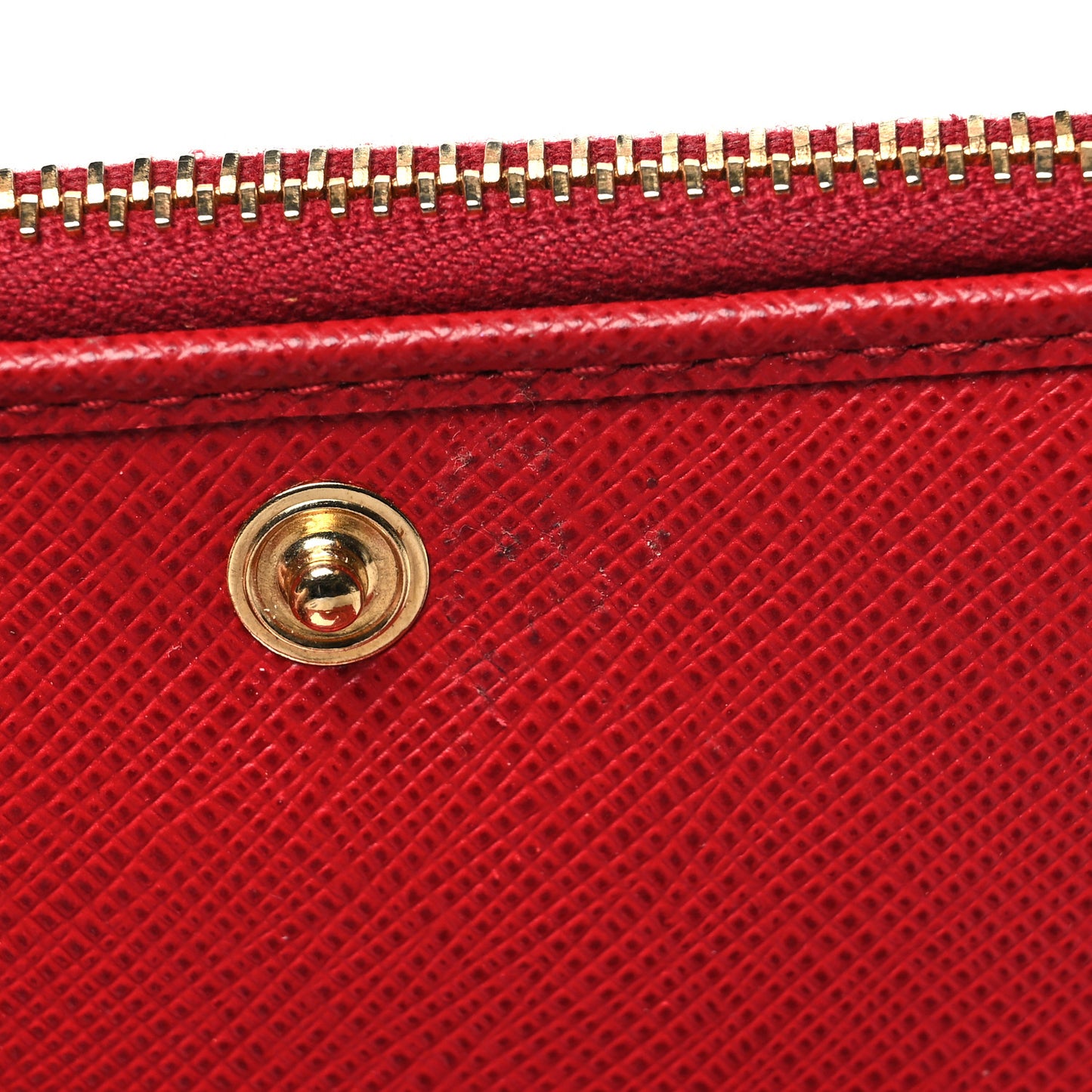 Saffiano Zip Top Compact Wallet Fuoco