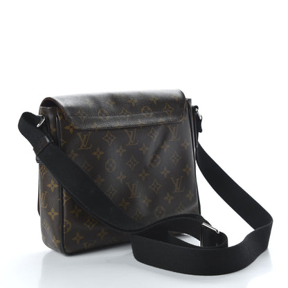 Louis Vuitton Monogram Macassar District PM 3 of 10