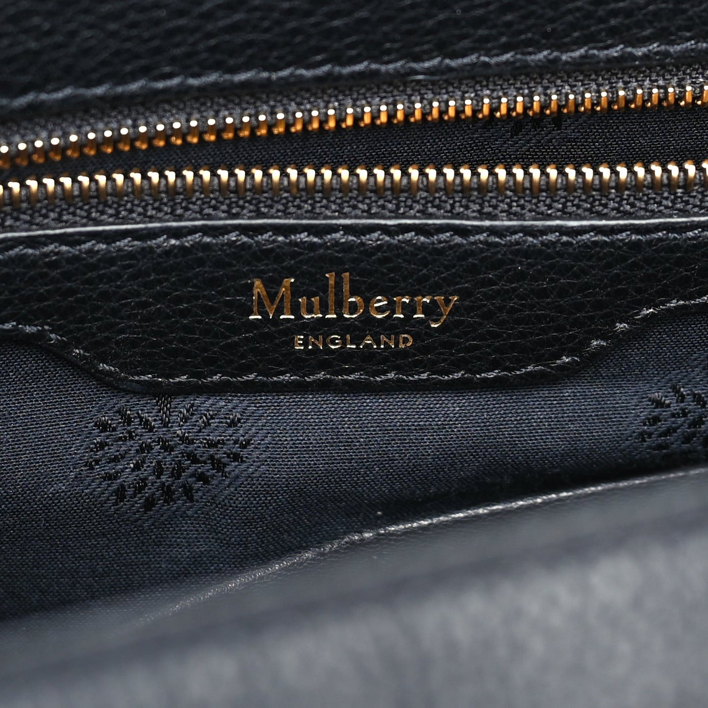 Silky Calfskin Islington Black