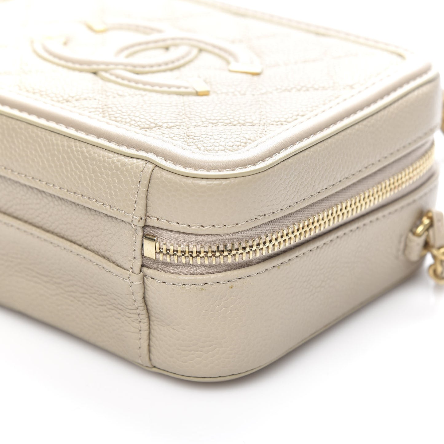 Caviar Quilted Small CC Filigree Vanity Case Light Beige