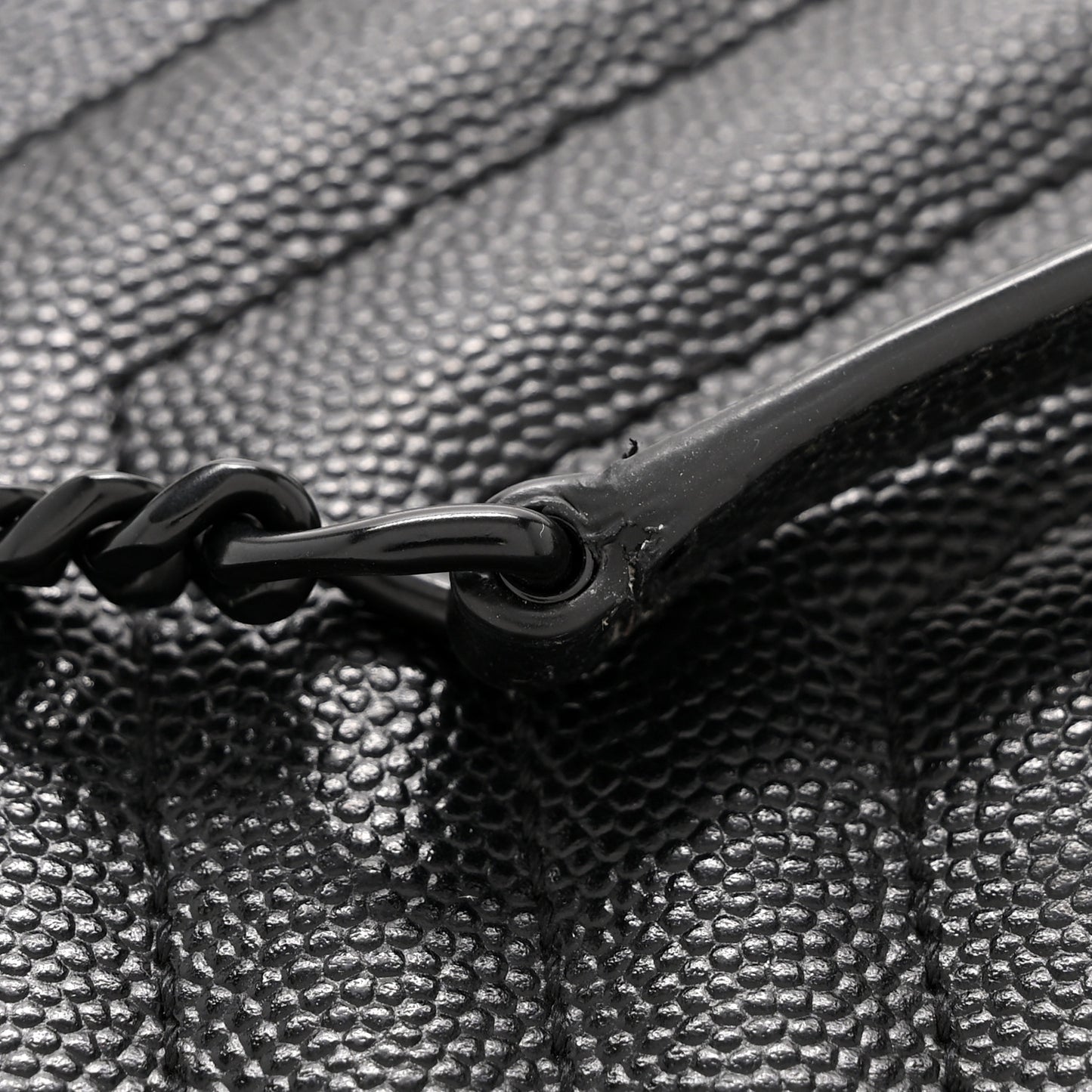 Grain De Poudre Matelasse Chevron Monogram Monochrome Envelope Chain Wallet Black