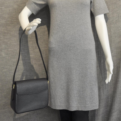 Louis Vuitton Epi Buci Black 2 of 9